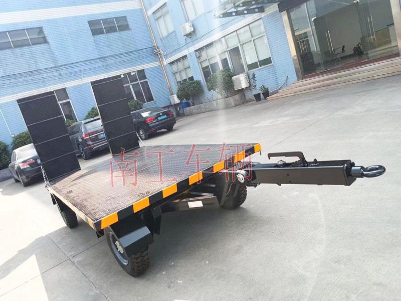 3吨带爬梯工业牵引多米平台