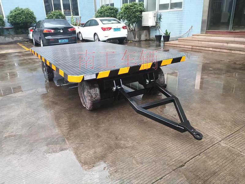 5吨无动力叉车牵引多米平台