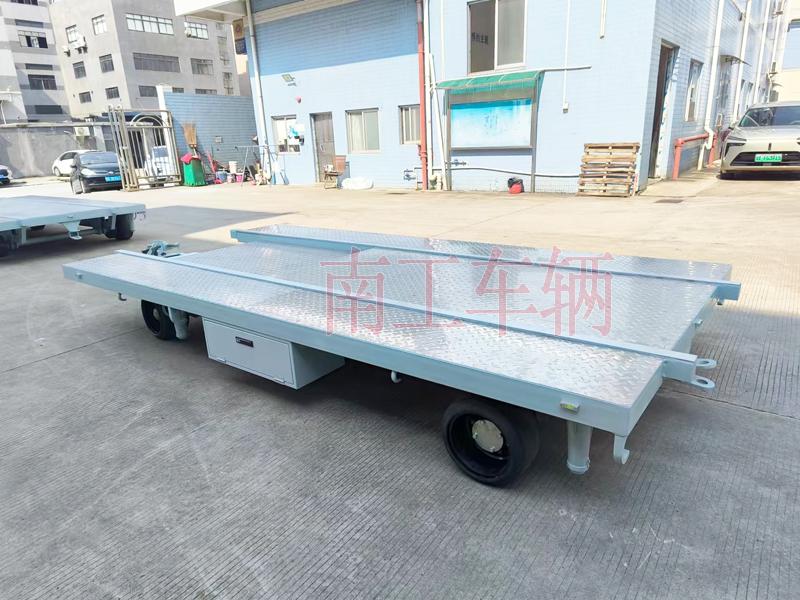 6吨牵引式船舶艉段转运工具多米平台