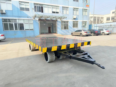 30吨重型多米平台 环保实心轮胎1I.jpg