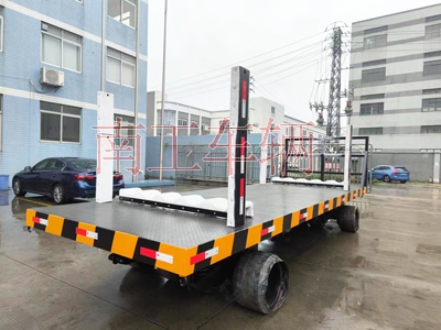 30T重型多米平台 带活动插装立柱工具拖车3I.jpg