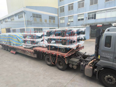 3吨全挂式牵引多米平台可拆护栏4I.jpg