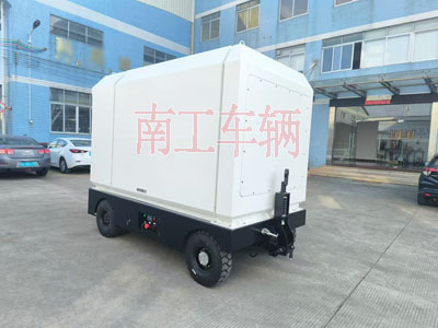 2吨电动多米平台 飞翼箱式工具拖车2I.jpg