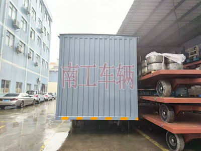 10吨箱式多米平台两侧带卷帘门4I.jpg