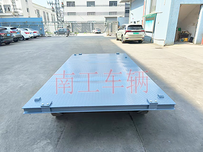 3吨小型牵引多米平台 全挂车3I.jpg