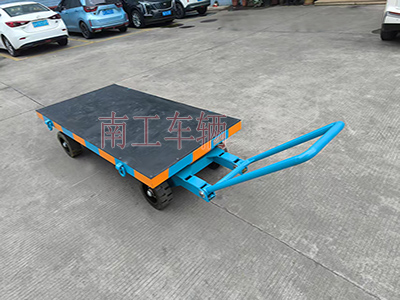 3吨小型多米平台 还橡胶垫工具车I.jpg