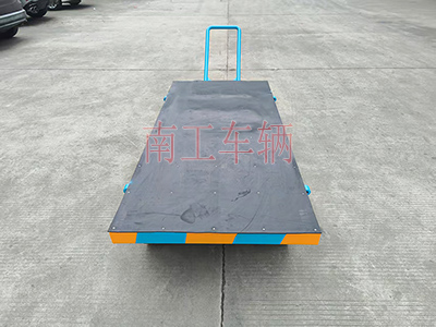 3吨小型多米平台 带橡胶垫工具车3I.jpg